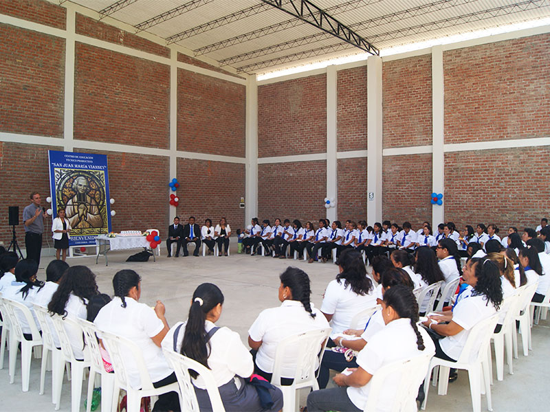 Misa por el d&iacute;a de San Juan María Vianney