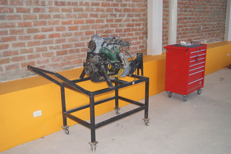 Inauguraci&oacute;n de taller de Mec&aacute;nica